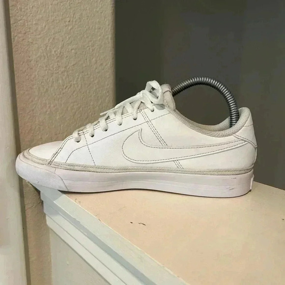 Nike Boys Court Legacy DA5380-104 White Casual Shoes Sneakers Size 5Y - Picture 3 of 9